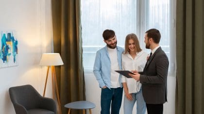 Corporate Housing vs. Airbnb: Which is Better for Your Stay?